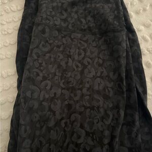 Black Leopard Print Leggings lululemon size 8